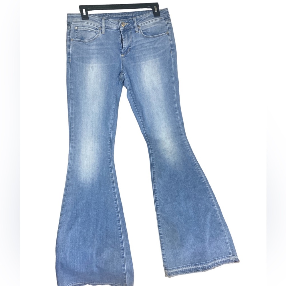 Articles of Society Los Angeles flare jeans size 26